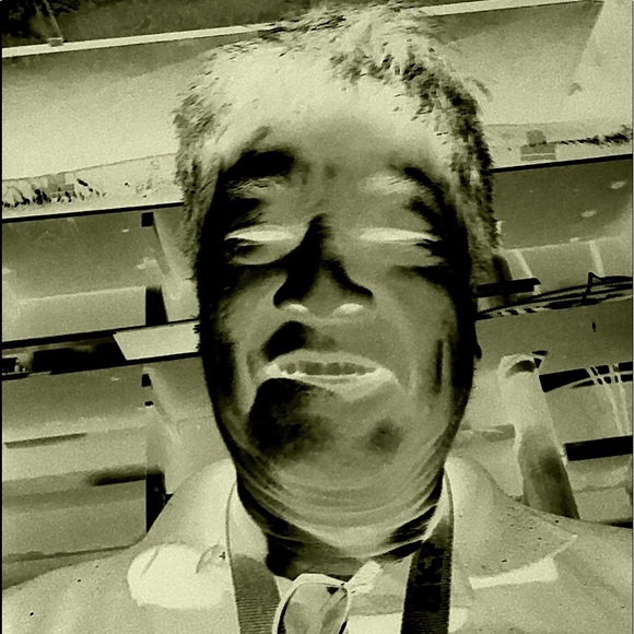 Meet your Posher, Cesar - Picture 1 of 1